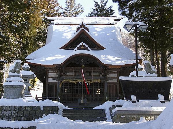 熱田神社正面・拝殿